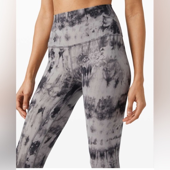 Lululemon Align - Cropped - Tie Dye - Picture 3 of 5